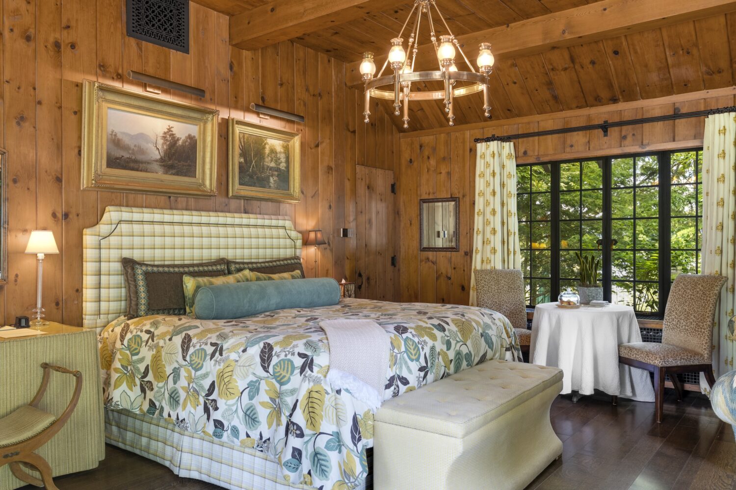 Evensong Guest Room at The Point Resort