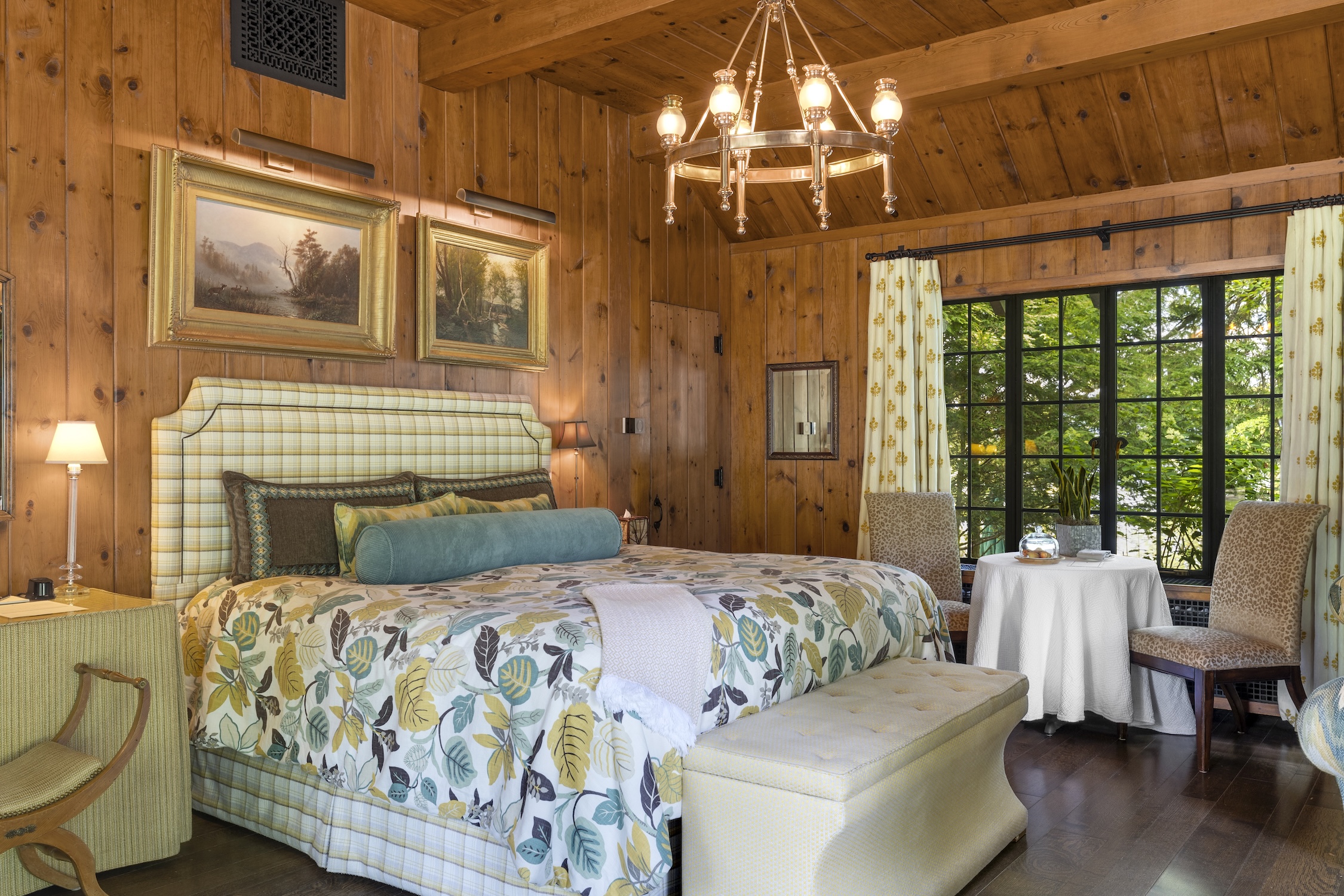 Evensong Guest Room at The Point Resort